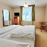 מלון Schoeckllandhof 3*