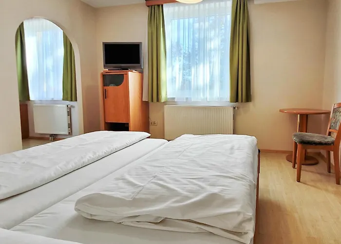 Hotel Schoeckllandhof 3*